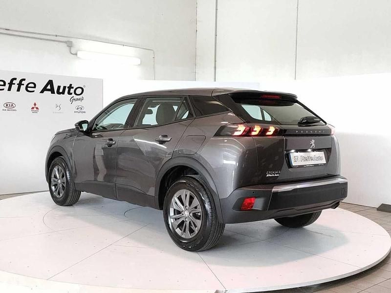 Usata Peugeot 2008 Active 101 CV (74 kW) 2021 Grigio SUV