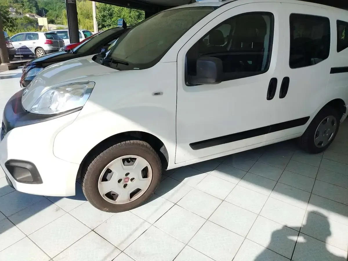 Usata Fiat Qubo Easy 77 CV (56 kW) 2019 Bianco Monovolume