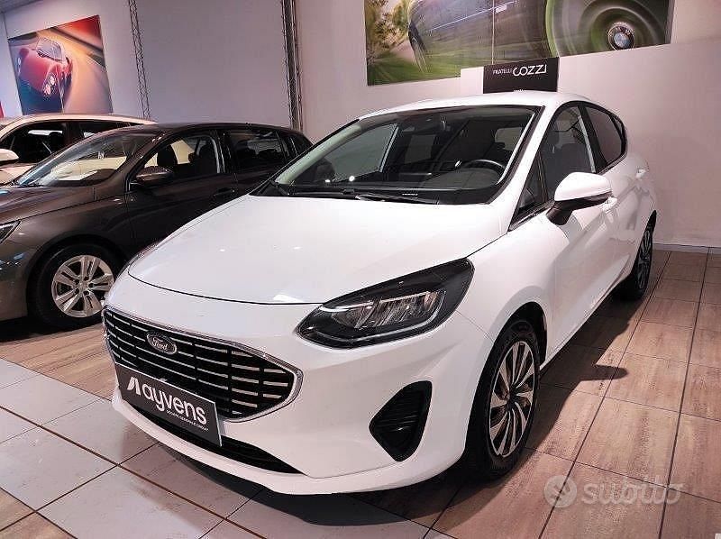 Begagnad Ford Fiesta Titanium 75 HK (55 kW) 2022 Vit Halvkombi