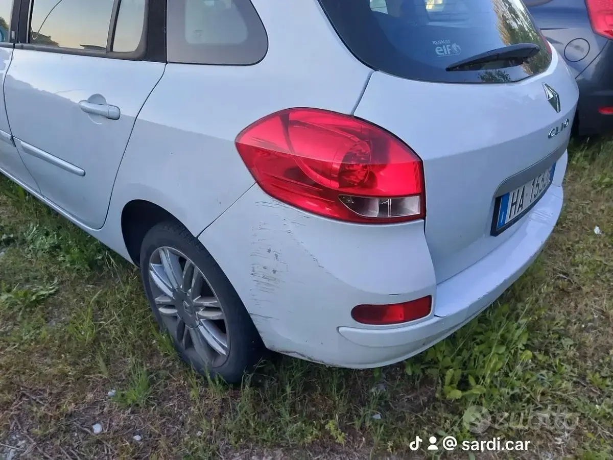 Usata Renault Clio GrandTour Dynamique 90 CV (66 kW) 2011 Bianco Station wagon