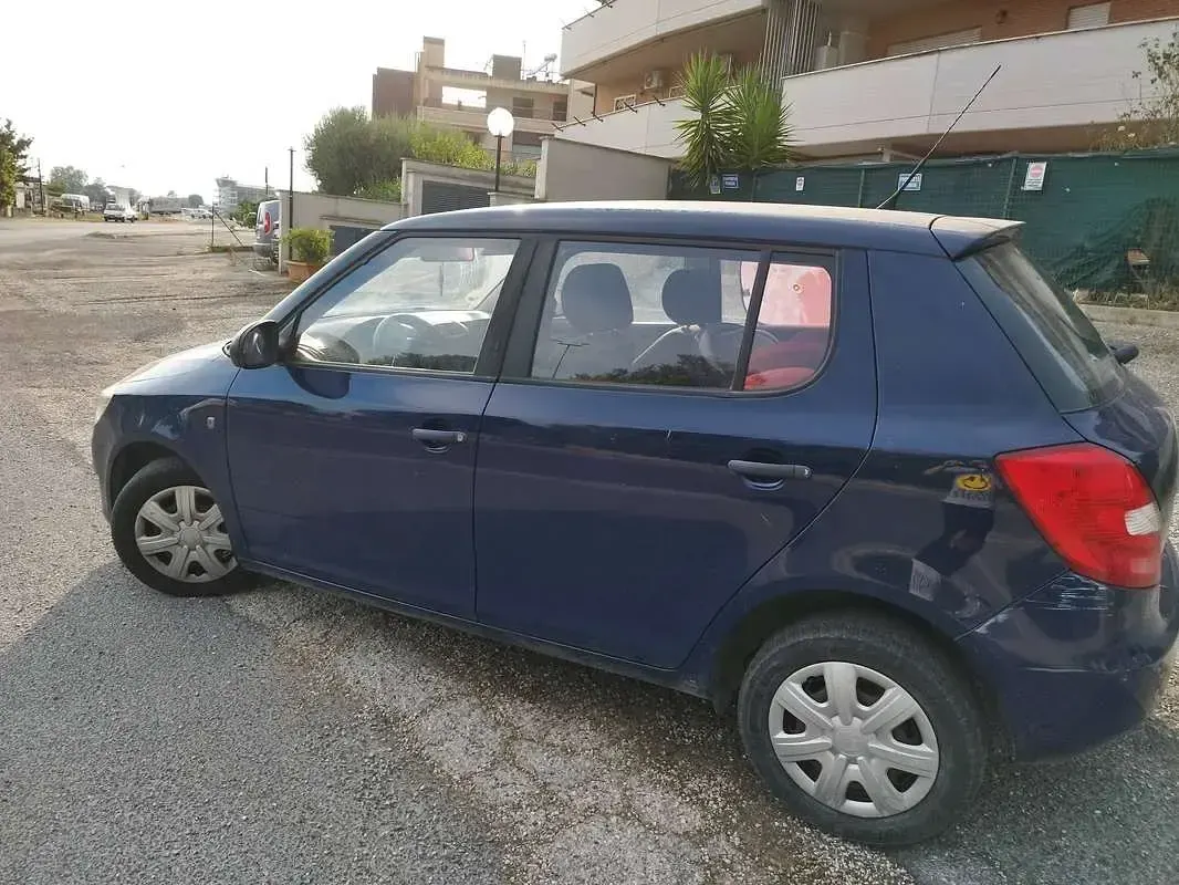 Usata Skoda Fabia Active 60 CV (44 kW) 2010 Blu/azzurro Berlina