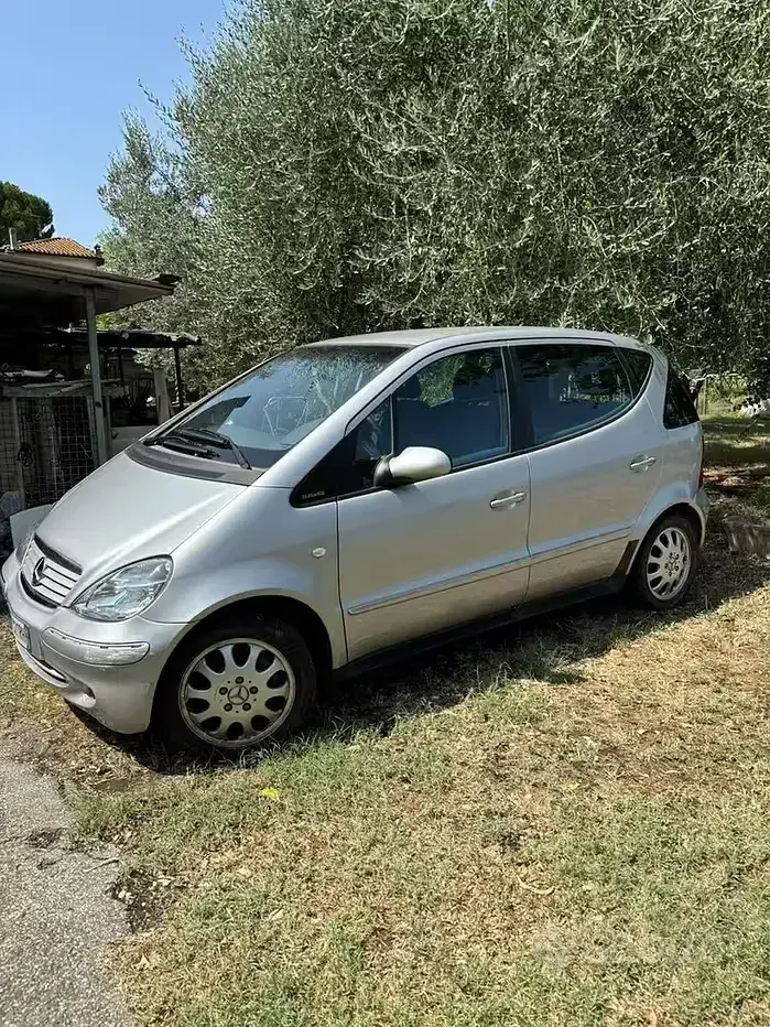 Usata Mercedes A160 102 CV (75 kW) 2001 Utilitaria