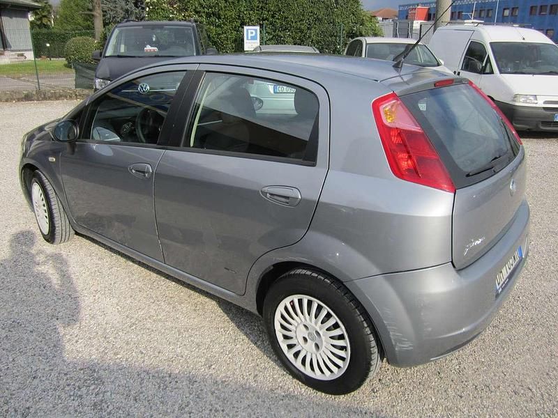 Usata Fiat Grande Punto Active 75 CV (55 kW) 2007 Grigio Utilitaria