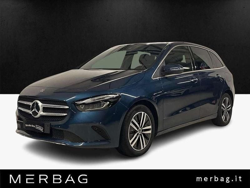 Usata Mercedes B250e Luxury 160 CV (117 kW) 2021 Blu denim Monovolume