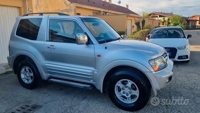 Usata Mitsubishi Pajero 2000 SUV