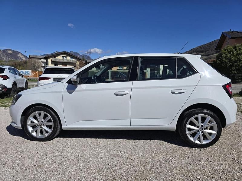 Usata Skoda Fabia Active 75 CV (55 kW) 2017 Bianco Berlina