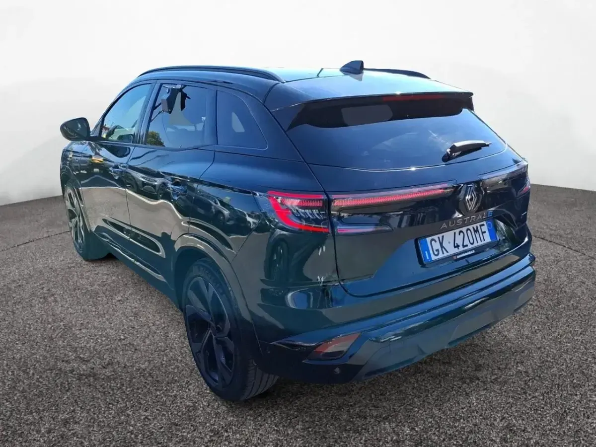 Usata Renault Clio Techno 200 CV (147 kW) 2023 Nero Utilitaria