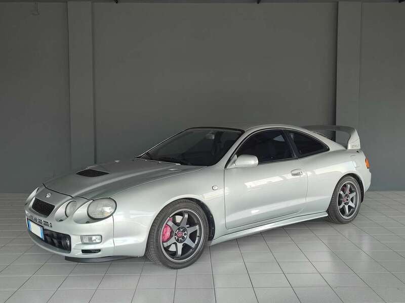 Usata Toyota Celica GT 242 CV (177 kW) 1994 Argento Coupé