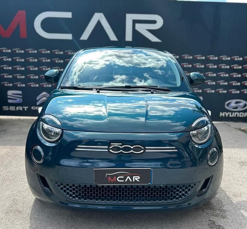 Usata Fiat 500e Icon 86 kW (118 CV) 2021 Blu Berlina