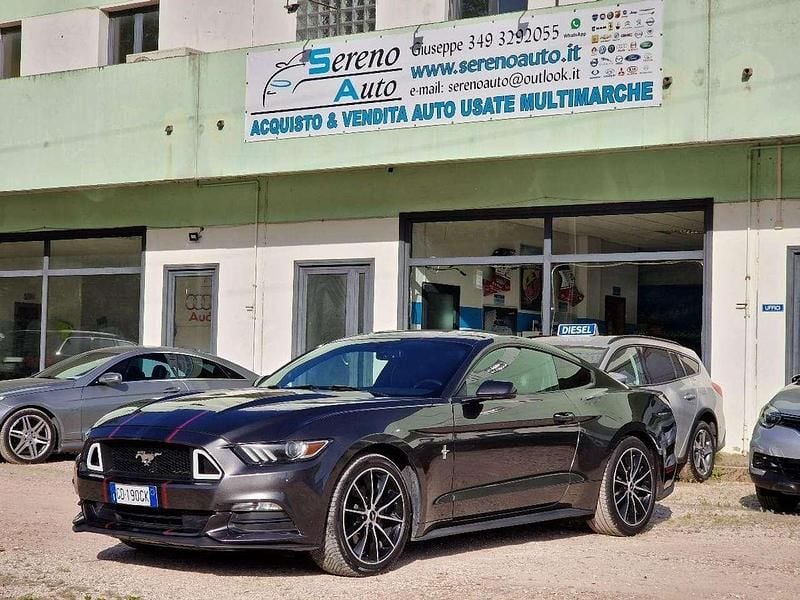 Usata Ford Mustang Fastback 314 CV (230 kW) 2016 Bianco Coupé
