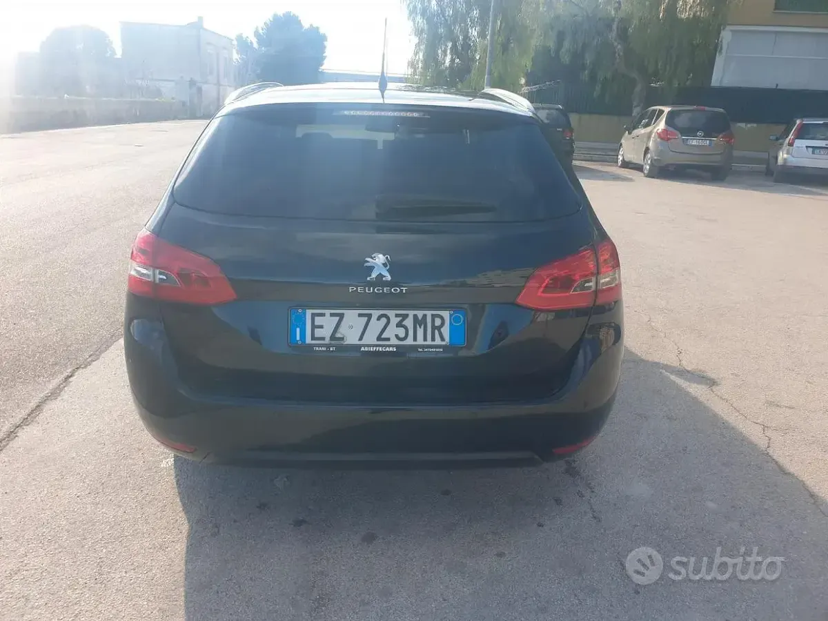 Usata Peugeot 308 SW Allure 120 CV (88 kW) 2015 Nero Station wagon