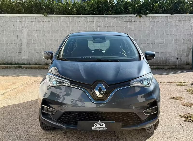 Usata Renault Zoe Intens 50 kW (69 CV) 2020 Blu Utilitaria