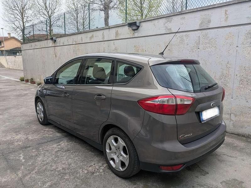 Usata Ford C-MAX 116 CV (85 kW) 2013 Grigio Monovolume