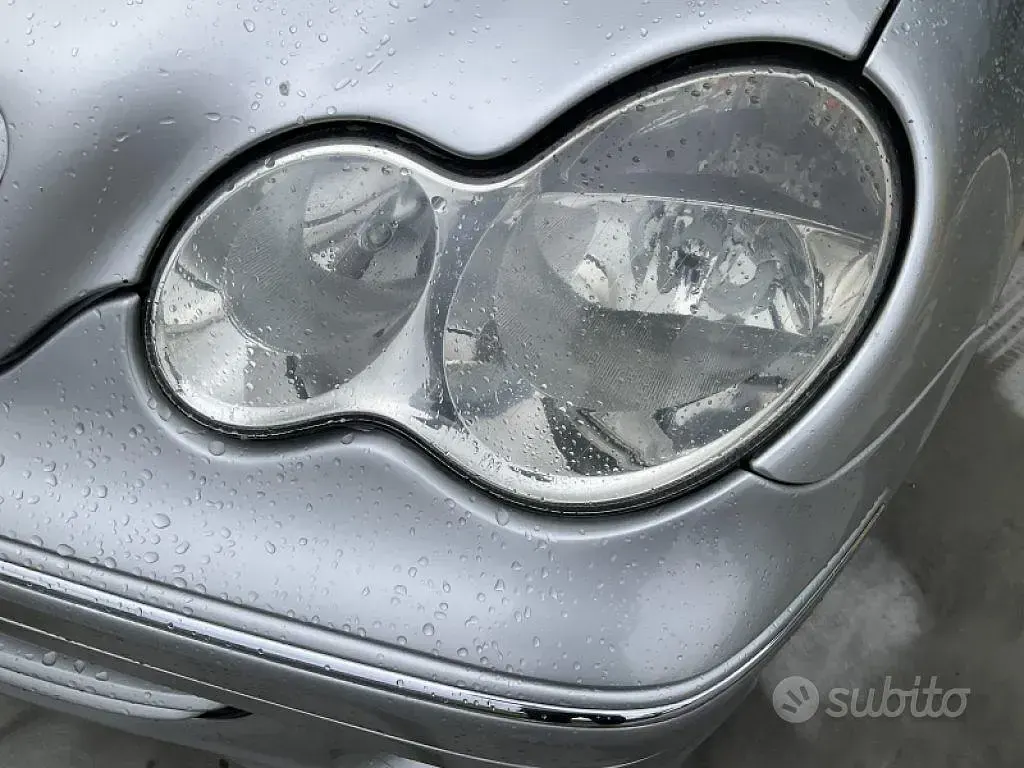 Usata Mercedes C200 Classic 122 CV (89 kW) 2004 Grigio Station wagon
