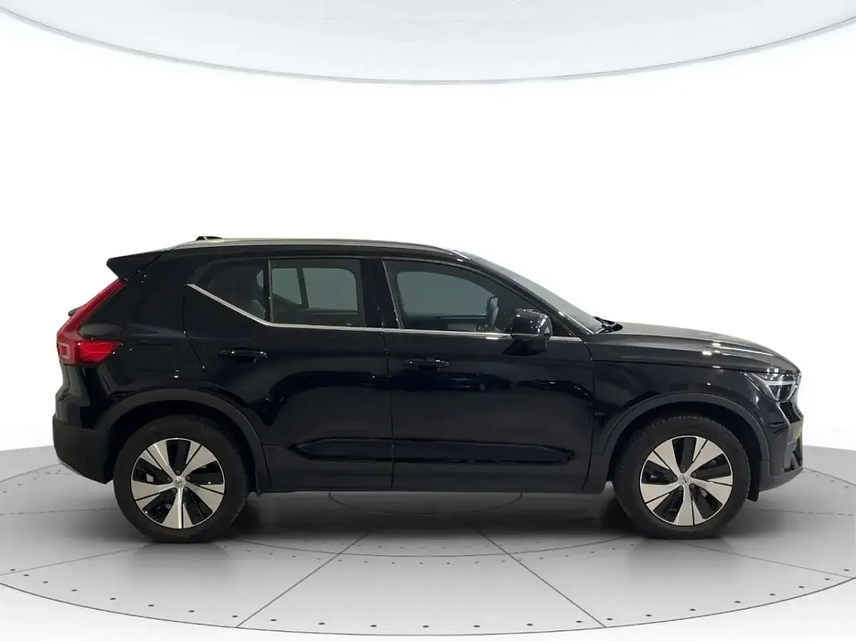 Usata Volvo XC40 Core 129 CV (94 kW) 2023 Nero SUV