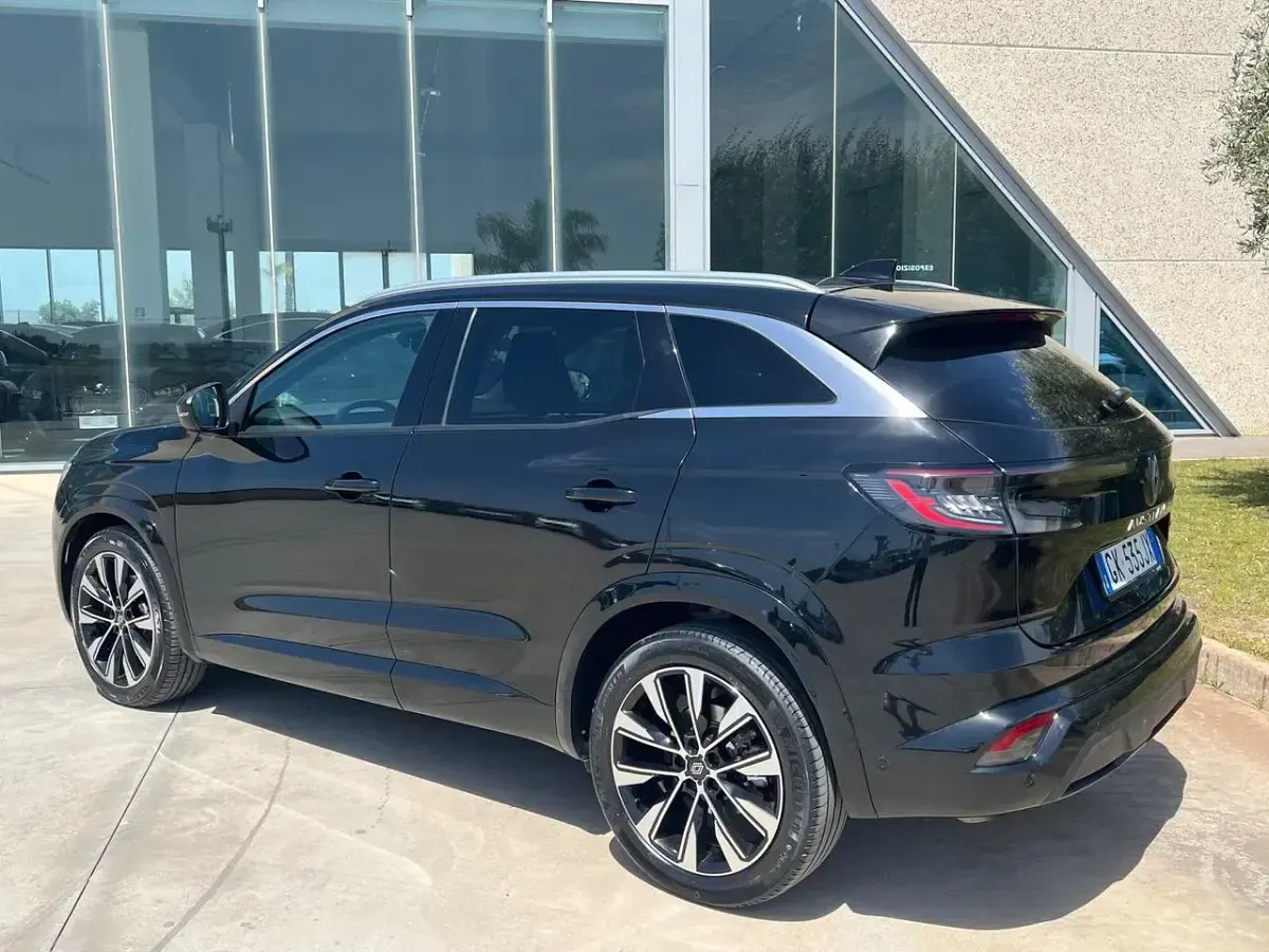 Usata Renault Austral Techno 131 CV (96 kW) 2023 Nero SUV