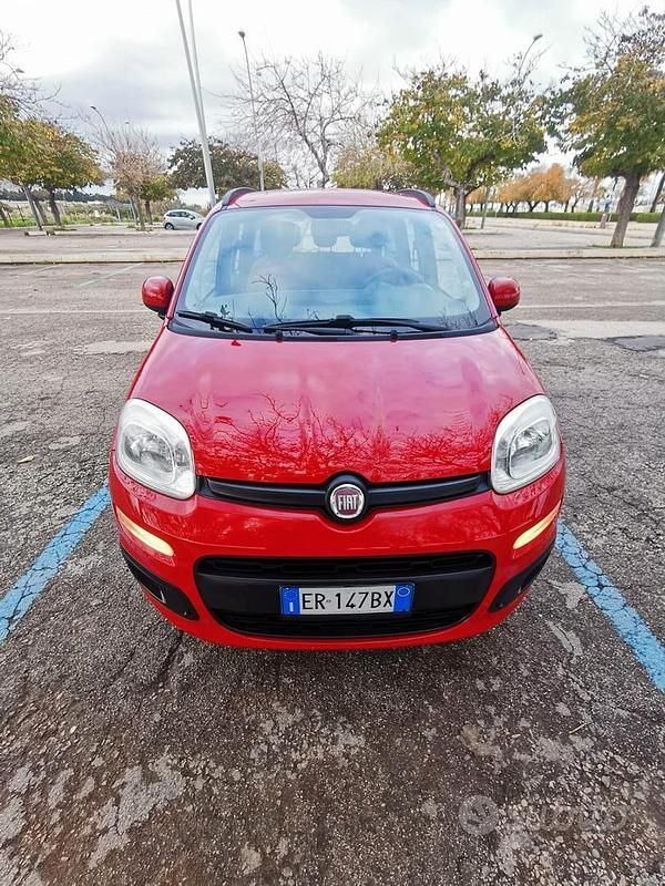 Usata Fiat Panda Lounge 69 CV (50 kW) 2013 Rosso Berlina