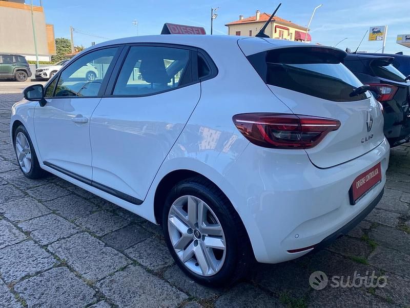 Usata Renault Clio V Evolution 100 CV (73 kW) 2022 Bianco Berlina
