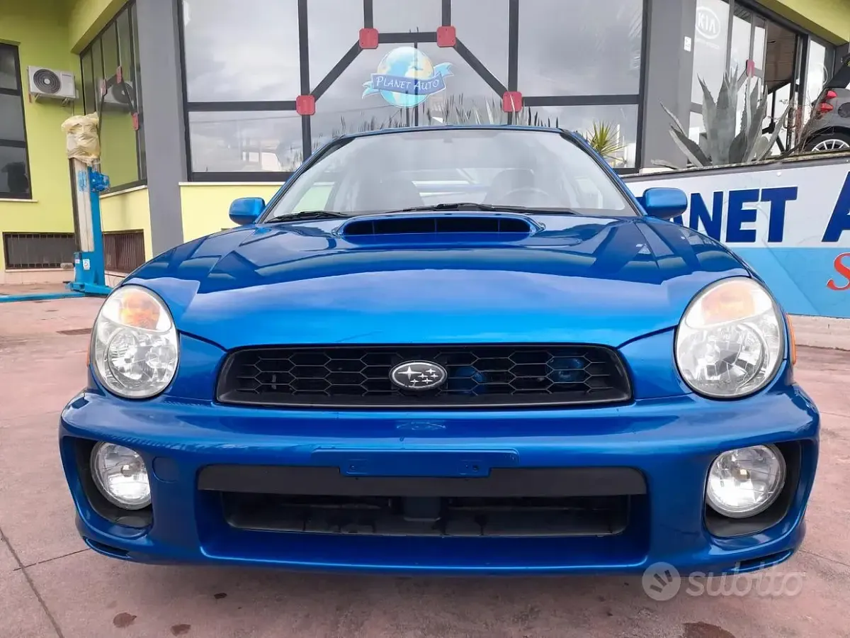 Usata Subaru Impreza 218 CV (160 kW) 2001 Blu Berlina
