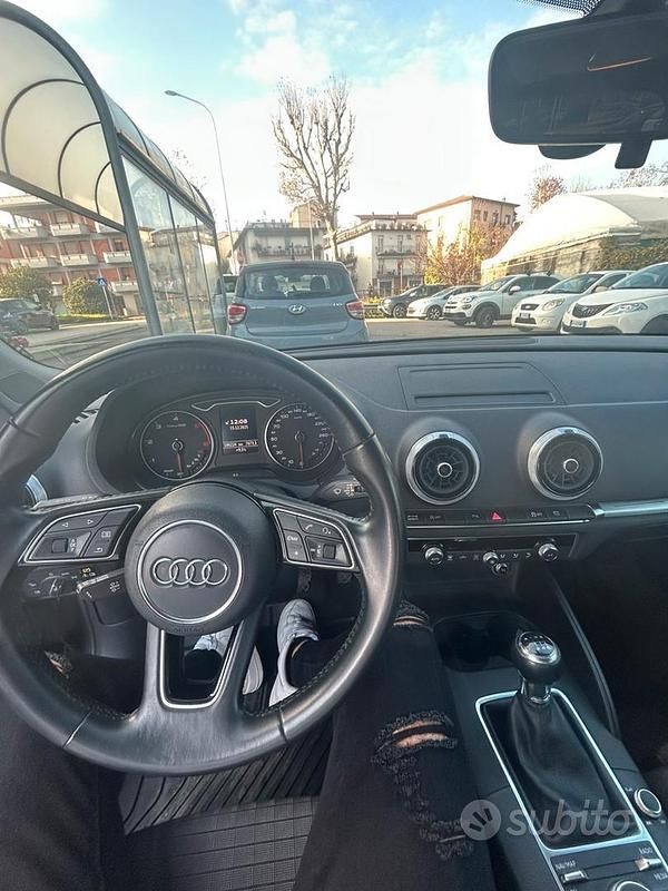 Usata Audi A3 S-Line 116 CV (85 kW) 2018 Grigio Berlina