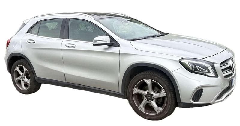 Gebraucht Mercedes GLA200 136 PS (100 kW) 2018 Silber SUV