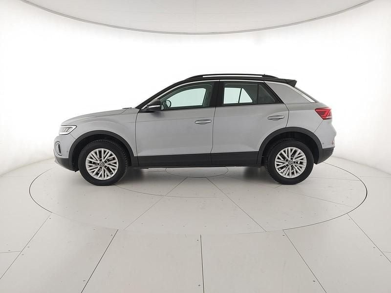Begagnad VW T-Roc Life 116 HK (85 kW) 2025 Svart SUV