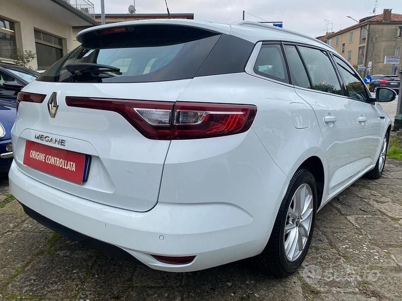 Usata Renault Mégane GrandTour Business 115 CV (84 kW) 2020 Bianco Station wagon