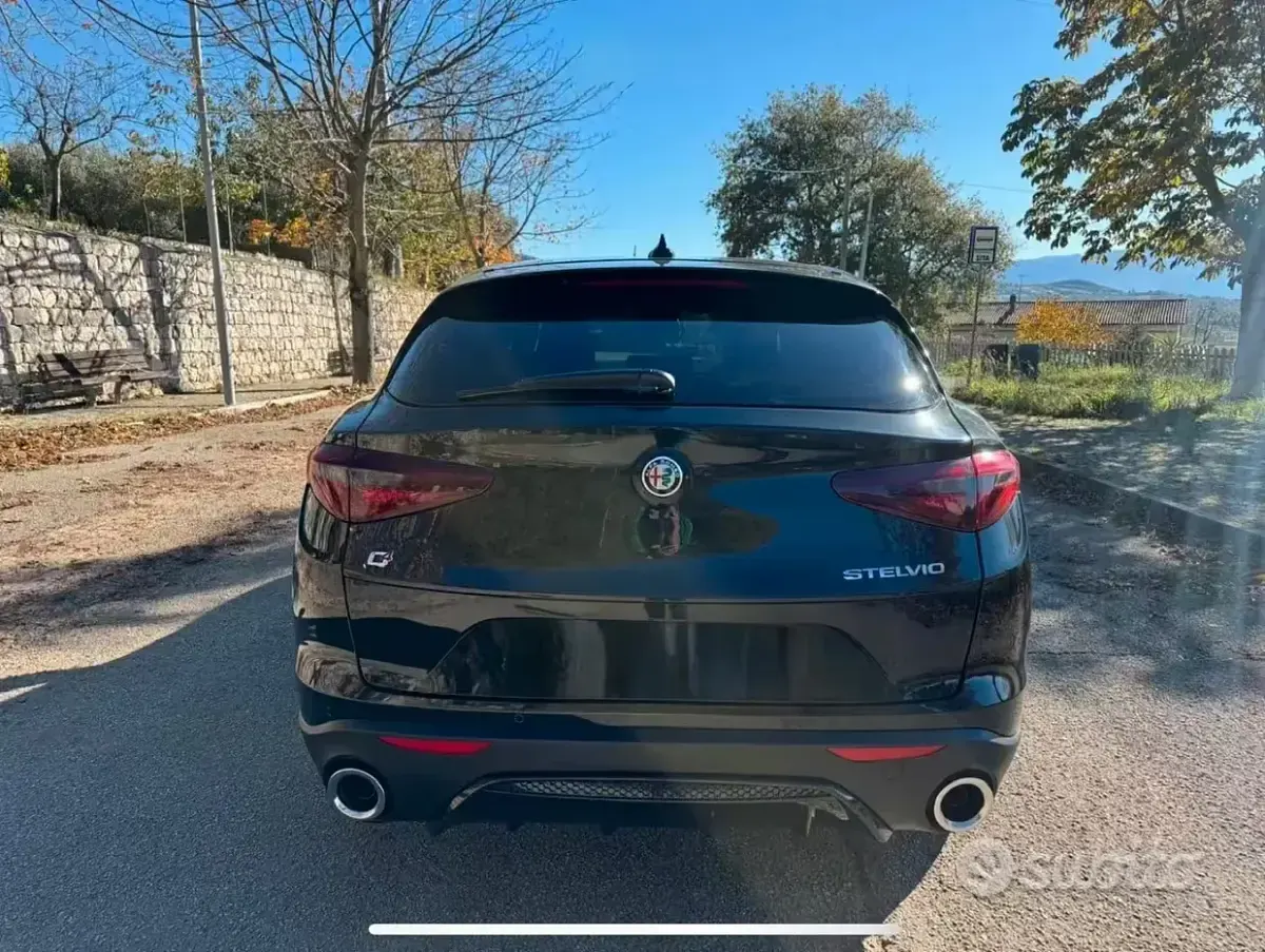 Usata Alfa Romeo Stelvio 210 CV (154 kW) 2018 Nero SUV