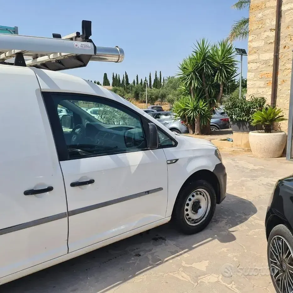 Usata VW Caddy 122 CV (89 kW) 2018 Bianco Monovolume