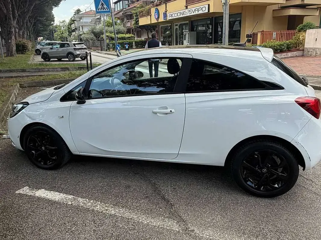 Usata Opel Corsa Edition 90 CV (66 kW) 2018 Bianco Utilitaria