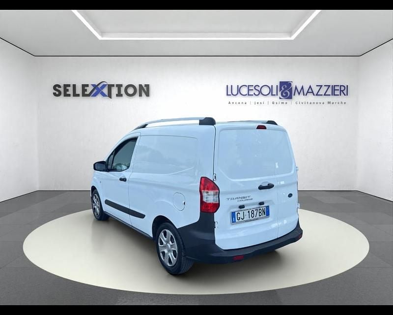 Usata Ford Courier Trend 101 CV (74 kW) 2022 Bianco Monovolume