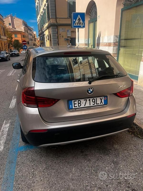 Usata BMW X1 180 CV (132 kW) 2010 Grigio SUV