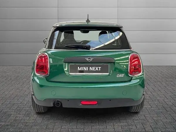 Usata Mini Cooper 75 CV (55 kW) 2020 Verde Utilitaria