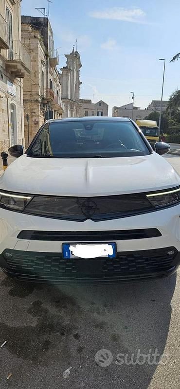 Usata Opel Mokka GS Line 130 CV (95 kW) 2021 Bianco SUV