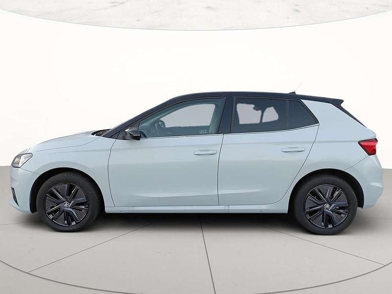 Usata Skoda Fabia Style 95 CV (69 kW) 2025 Bianco luna metallizzato nero tulipano perlato Berlina