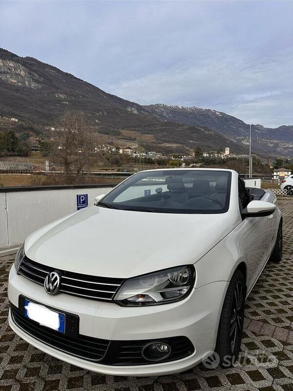 Bianco Usata 2013 VW Eos Cabrio | 14.000 € (Molto cara) - Immagine 1/4