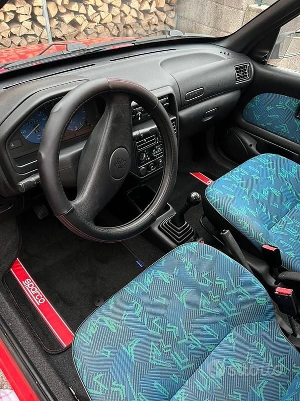 Rosso Usata 1997 Peugeot 106 Due volumi | 700 € - Immagine 1/4