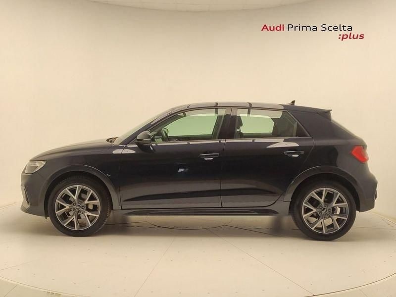 Usata Audi A1 Admired 110 CV (80 kW) 2021 Blu firmamento SUV
