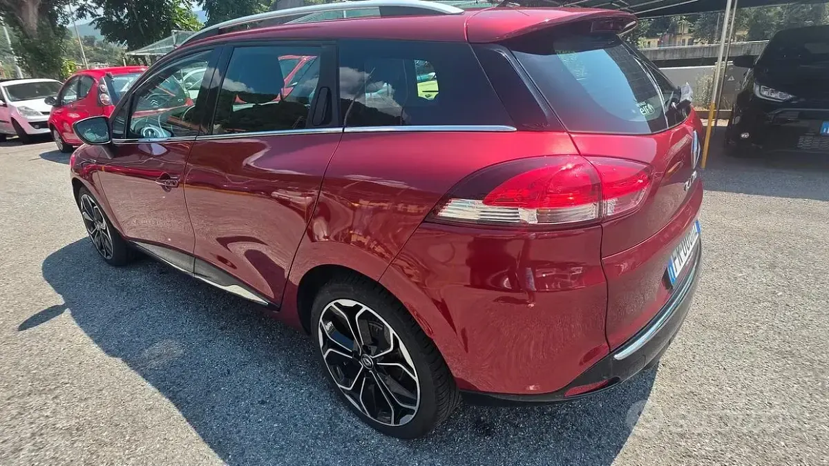 Usata Renault Clio 90 CV (66 kW) 2018 Rosso Station wagon