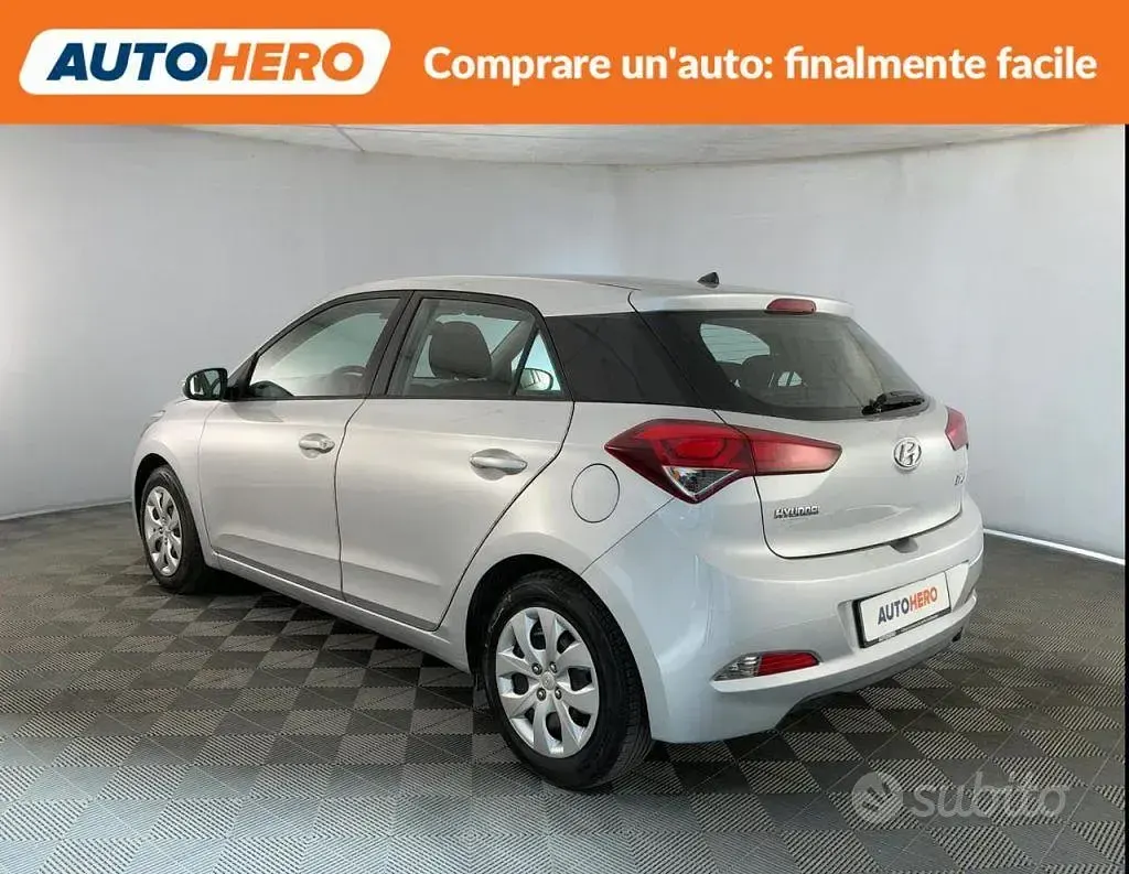 Usata Hyundai i20 Classic 84 CV (61 kW) 2017 Grigio Berlina