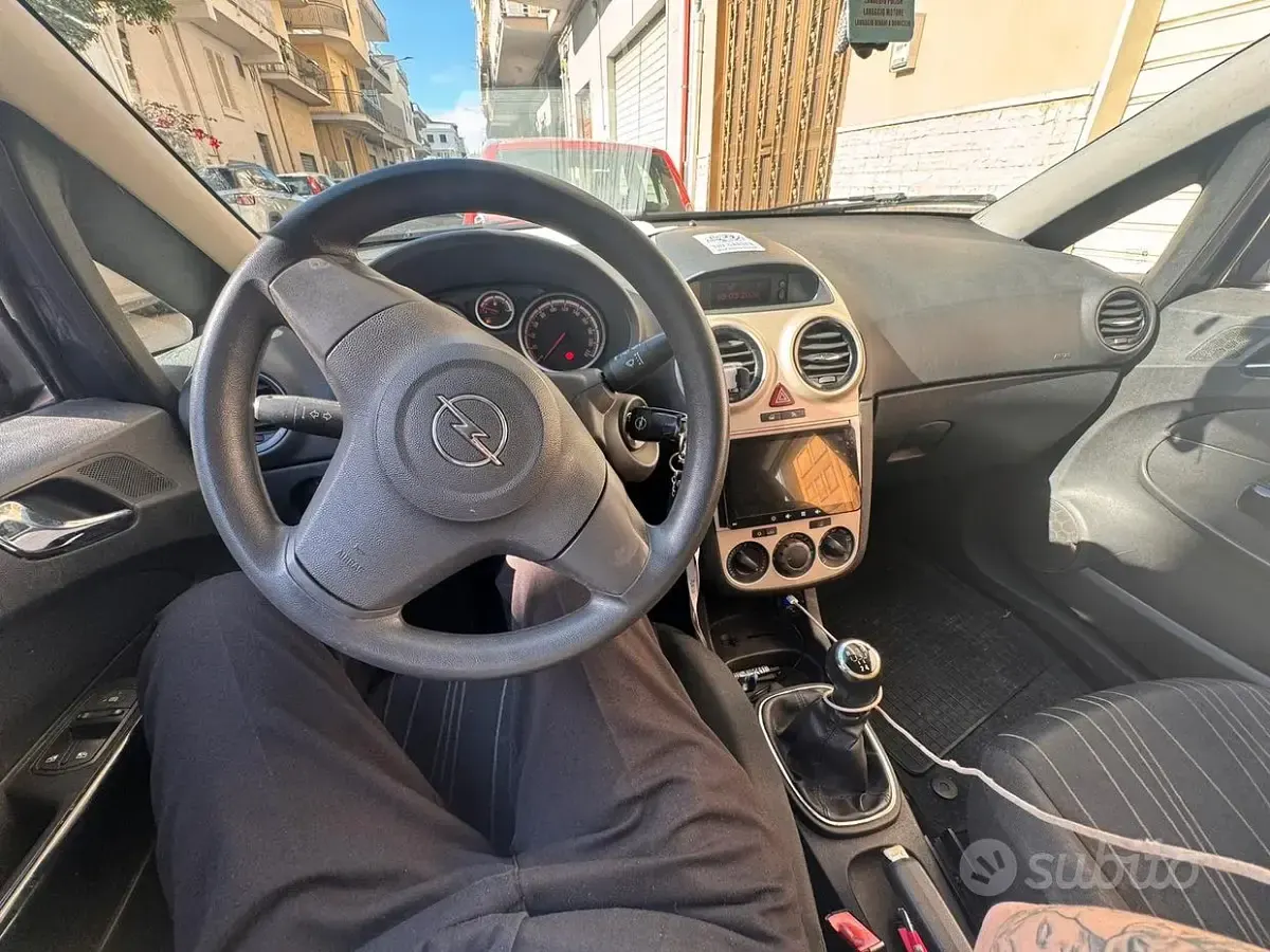 Usata Opel Corsa 75 CV (55 kW) 2007 Blu Utilitaria
