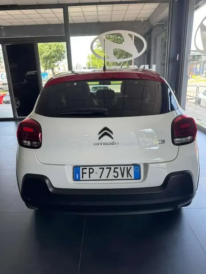 Usata Citroën C3 Shine 102 CV (75 kW) 2018 Bianco Utilitaria