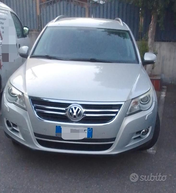 Usata VW Tiguan 180 CV (132 kW) 2010 Grigio SUV