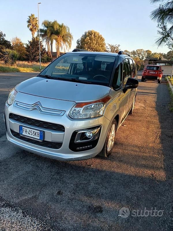 Usata 2017 Citroën C3 Picasso Exclusive Monovolume | 8900 € (Buon prezzo) - Immagine 1/4