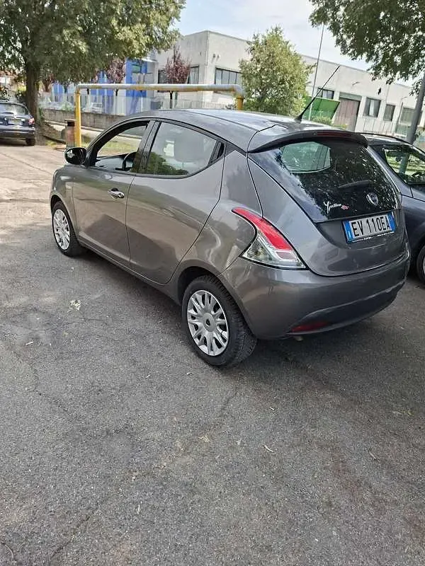 Usata Lancia Ypsilon 69 CV (50 kW) 2014 Utilitaria