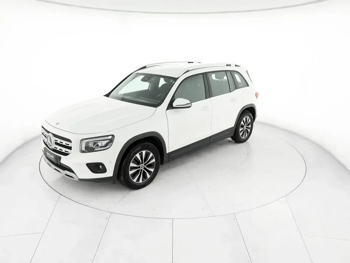 Usata Mercedes GLB200 Business 150 CV (110 kW) 2022 Bianco polare SUV