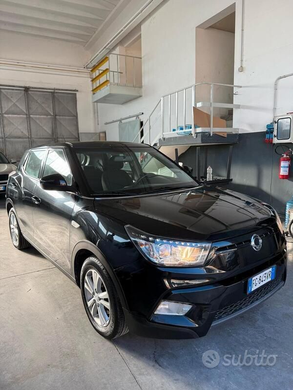 Nero Usata 2017 Ssangyong Tivoli Station wagon | 5999 € (Ottimo prezzo) - Immagine 1/4