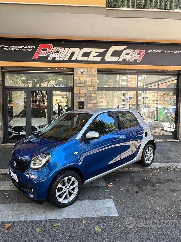 Blu Usata 2018 Smart ForFour Passion Due volumi | 9990 € (Ottimo prezzo) - Immagine 1/4