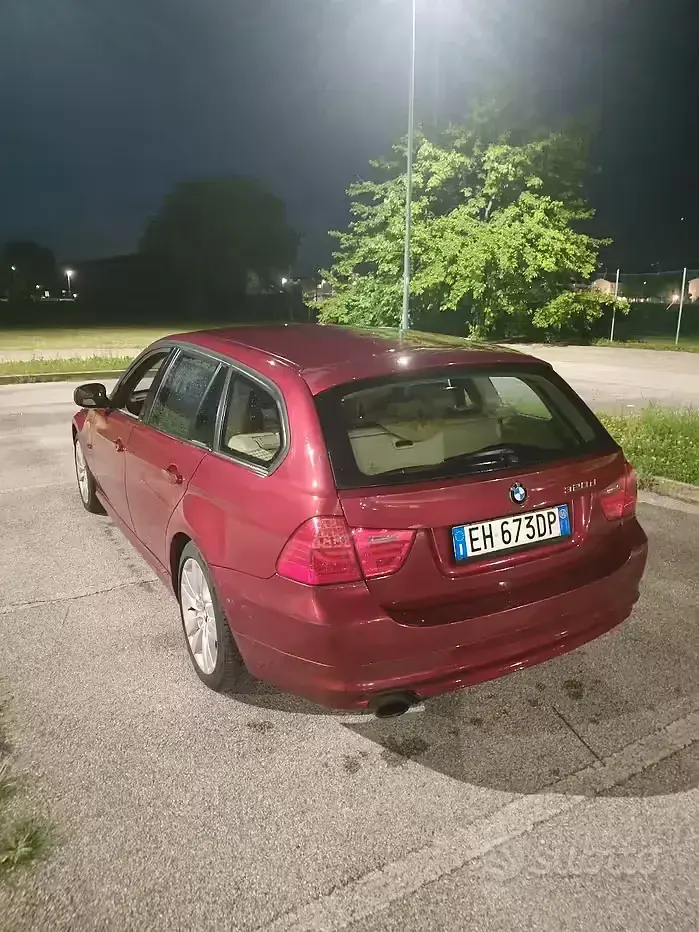 Usata BMW 320 184 CV (135 kW) 2011 Rosso Station wagon