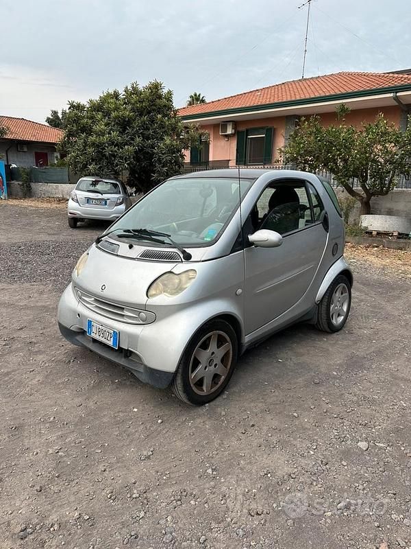 Usata Smart ForTwo Coupé 41 CV (30 kW) 2003 Utilitaria
